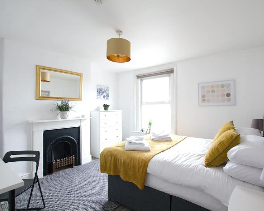 City Centre 4 Bedroom House Winchester Kültér fotó