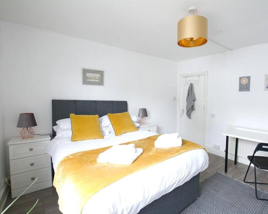 City Centre 4 Bedroom House Winchester Kültér fotó