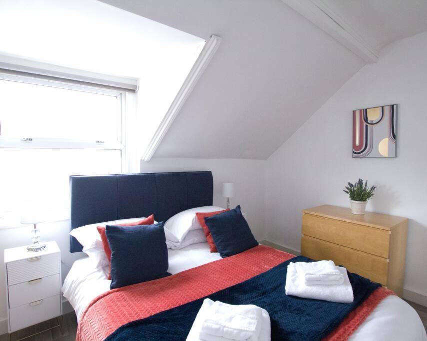City Centre 4 Bedroom House Winchester Kültér fotó